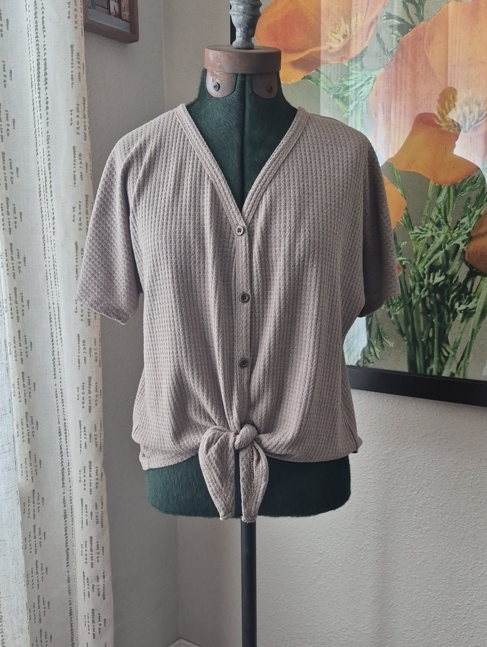 Iwollence Waffle Weave Dolman Sleeve Top. Knotted Waist. Tan.